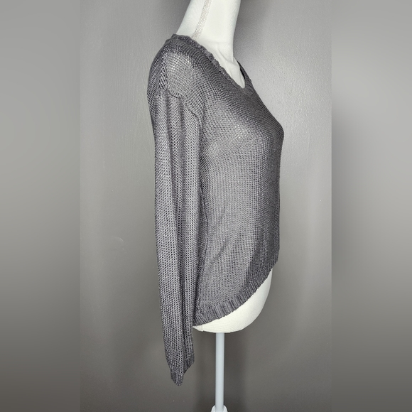 RAZZLE DAZZLE Soft Gray sweater. Size: Small - Picture 3 of 9